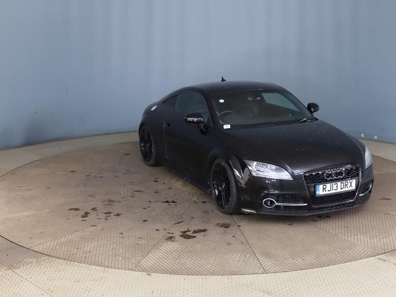 Begagnad Audi TT Black Edition 170 HK (125 kW) 2013 Svart Sportkupé