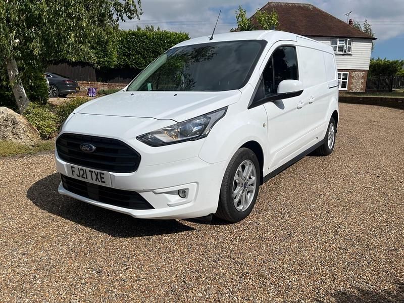 Used Ford Transit Connect Limited 120 HP (88 kW) 2021 White MPV