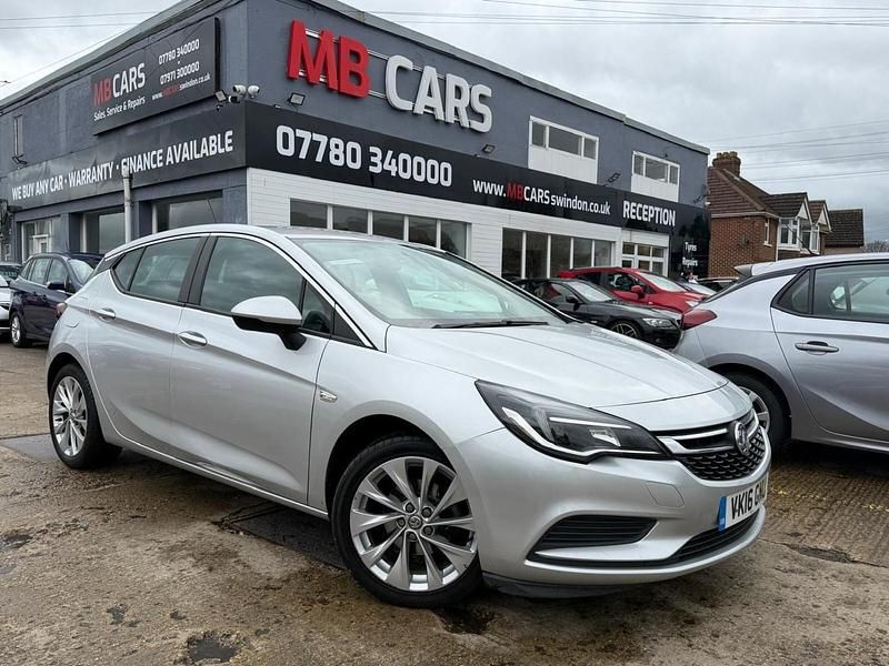 Used Vauxhall Astra Design Edition 2016 Silver Hatchback