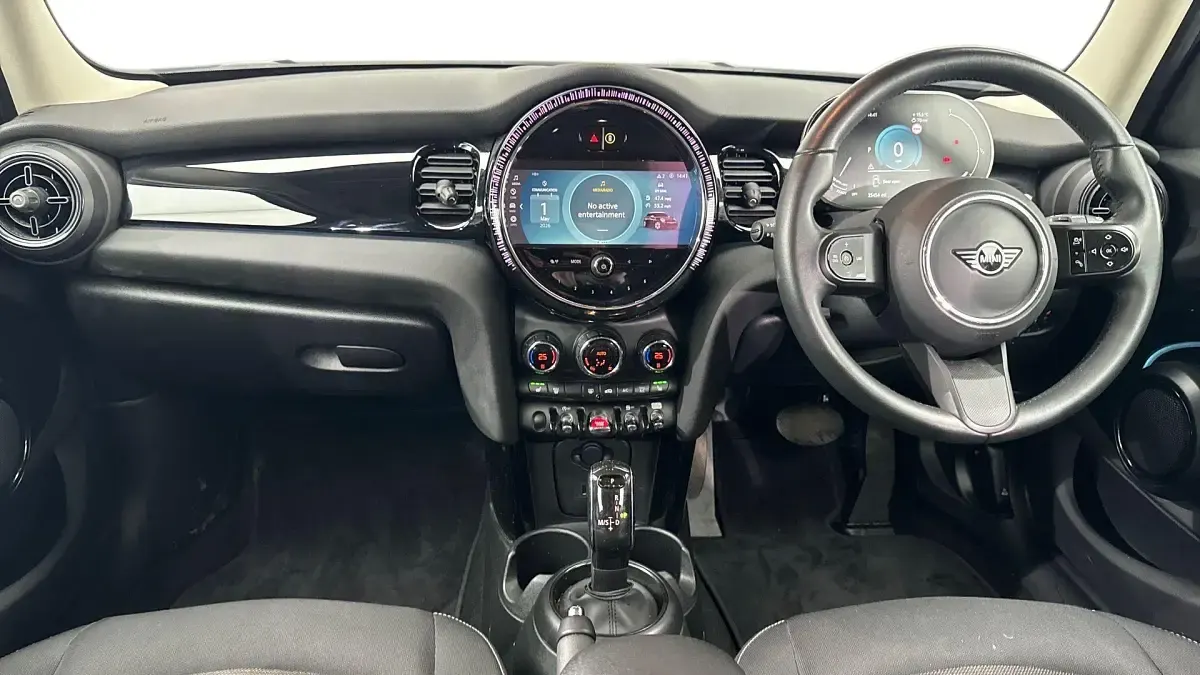 Used Mini Cooper Classic 134 HP (98 kW) 2023 Black Hatchback