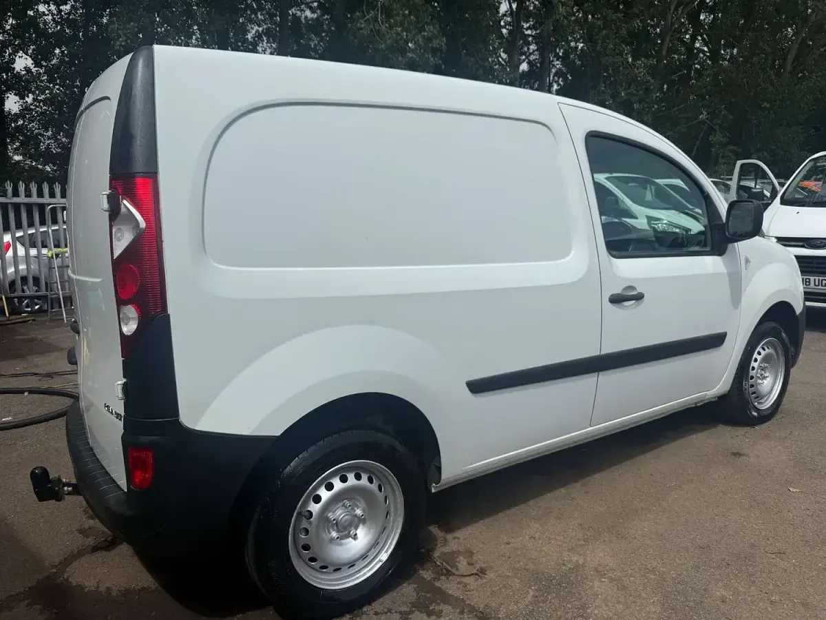 Used Renault Kangoo 2010 White Van
