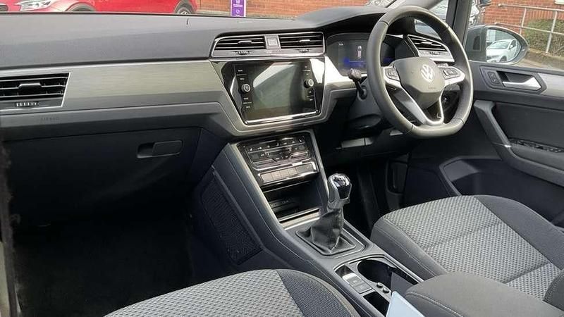Used VW Touran Match 150 HP (110 kW) 2025 Grey MPV