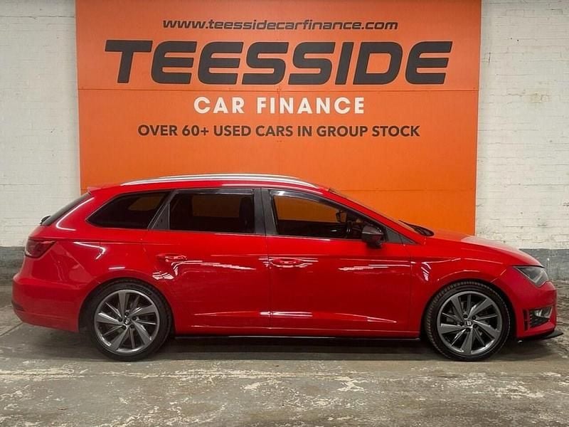 Used Seat Leon FR Sport 184 HP (135 kW) 2014 Red Estate