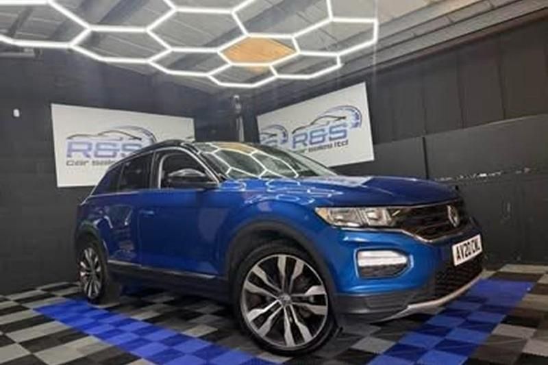 Used VW T-Roc Design 115 HP (84 kW) 2020 Blue SUV