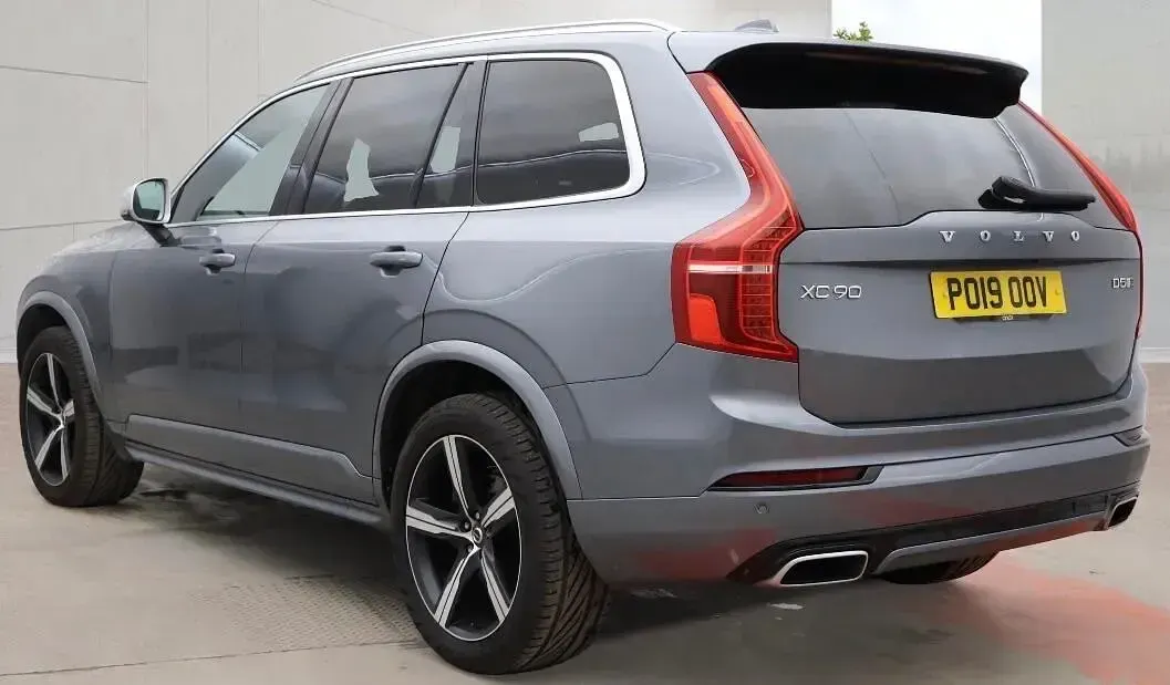 Used Volvo XC90 R-Design 235 HP (172 kW) 2019 Grey SUV
