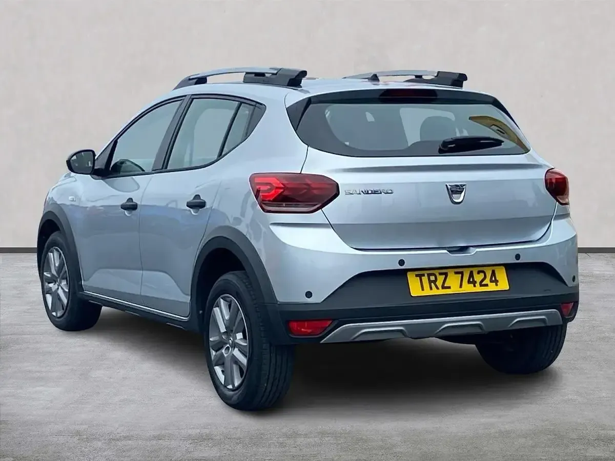 Used Dacia Sandero Essentiel 90 HP (66 kW) 2022 Grey Hatchback
