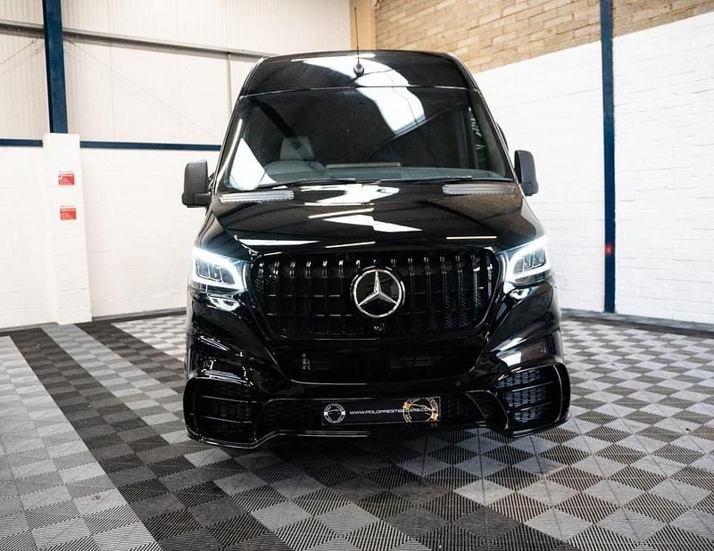 Begagnad Mercedes Sprinter Premium 2023 Vit Van
