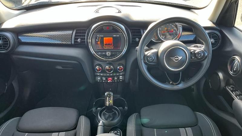 Used Mini Cooper S Classic 189 HP (139 kW) 2020 Moonwalk grey Hatchback