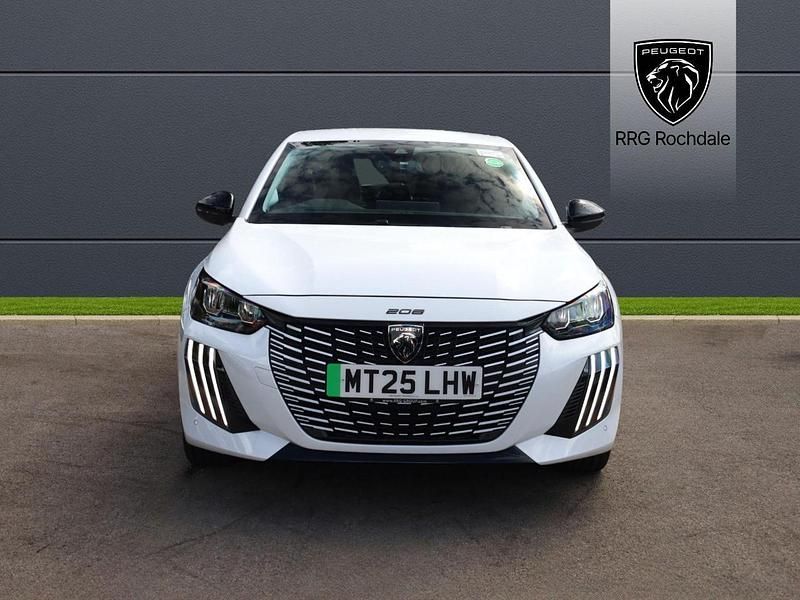 Used Peugeot e-208 Allure 100 kW (136 HP) 2025 White Hatchback