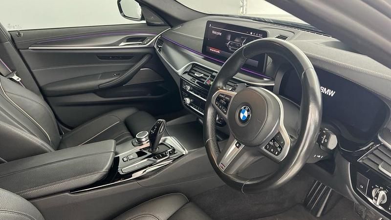 Used BMW 520 M Sport 187 HP (137 kW) 2022 Grey Estate