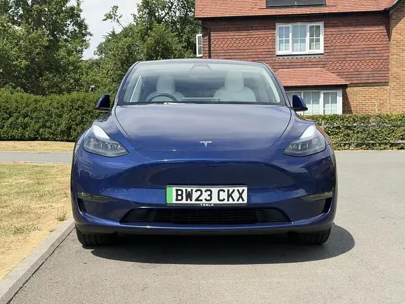 Used Tesla Model Y Long Range AWD 378 kW (514 HP) 2023 Blue SUV