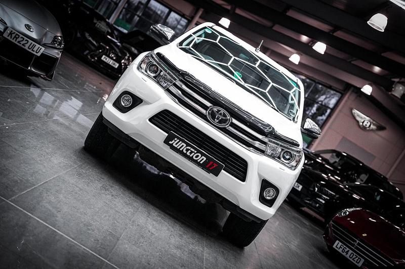 Used Toyota HiLux 2020 White Pickup