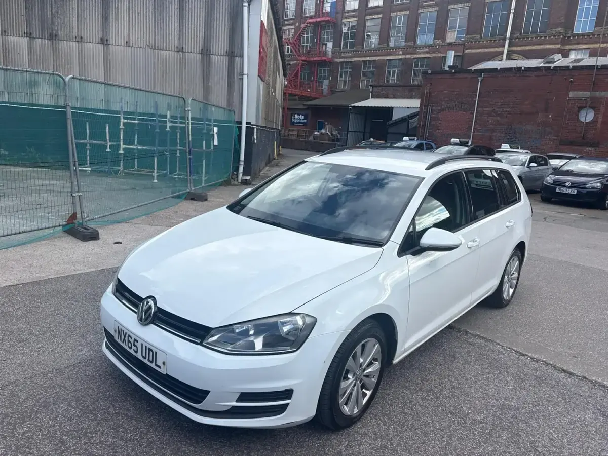 Used VW Golf VII SE 2015 White Estate