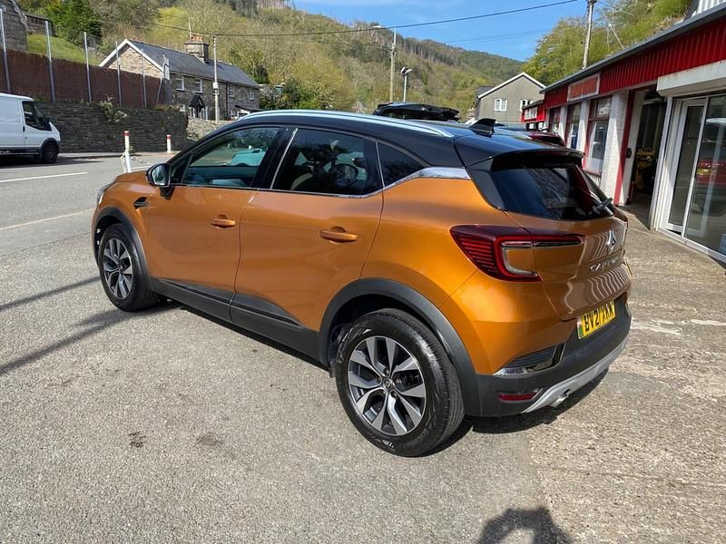 Usado Renault Captur Version S 2021 Laranja SUV