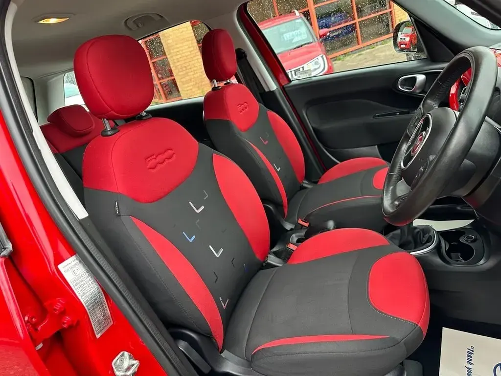 Used Fiat 500L Pop Star 95 HP (69 kW) 2017 Red MPV