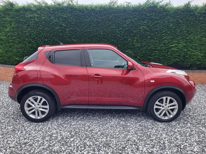 Red Used 2010 Nissan Juke Tekna SUV | £3,995 (Fair price) - Image 1/4