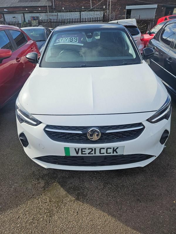 Second-hand Vauxhall Corsa-e Elite 100 kW (136 CP) 2021 Alb Hatchback