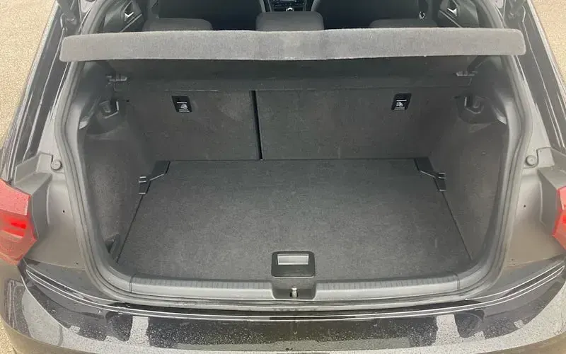 Used VW Polo R-line 110 HP (80 kW) 2024 Hatchback