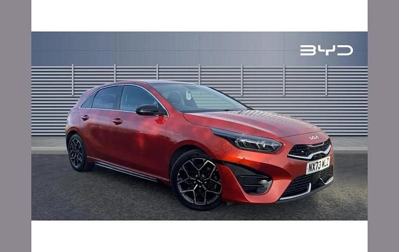 Used Kia Ceed GT-Line 160 HP (117 kW) 2023 Orange Hatchback