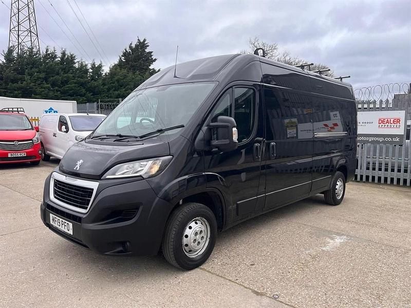 Used Peugeot Boxer 130 HP (95 kW) 2019 Black Van