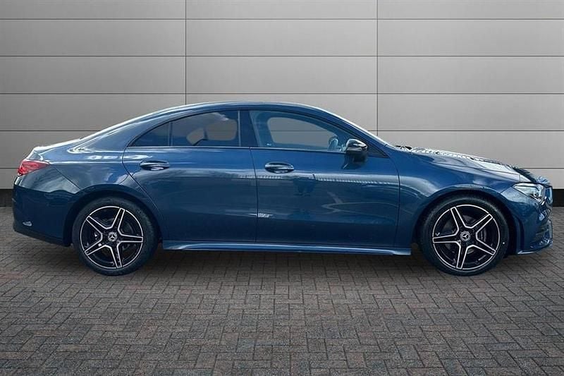 Used Mercedes CLA180 Executive 136 HP (100 kW) 2023 Blue Sedan
