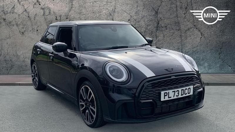 Black Used 2023 Mini Cooper Hatch Hatchback | £23,490 (Fair price) - Image 1/4