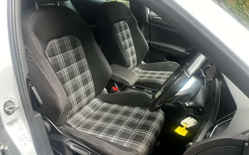 Used VW Golf VII GTD 184 HP (135 kW) 2017 Silver Hatchback