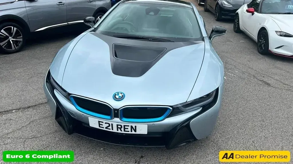 Used BMW i8 Comfort Edition 362 HP (266 kW) 2015 Silver Coupe