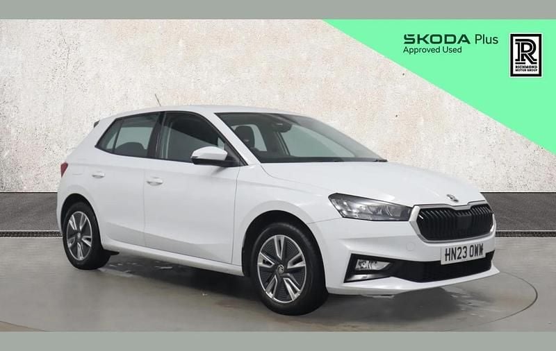 White Used 2023 Skoda Fabia Comfort Hatchback | £11,864 (Fair price) - Image 1/4