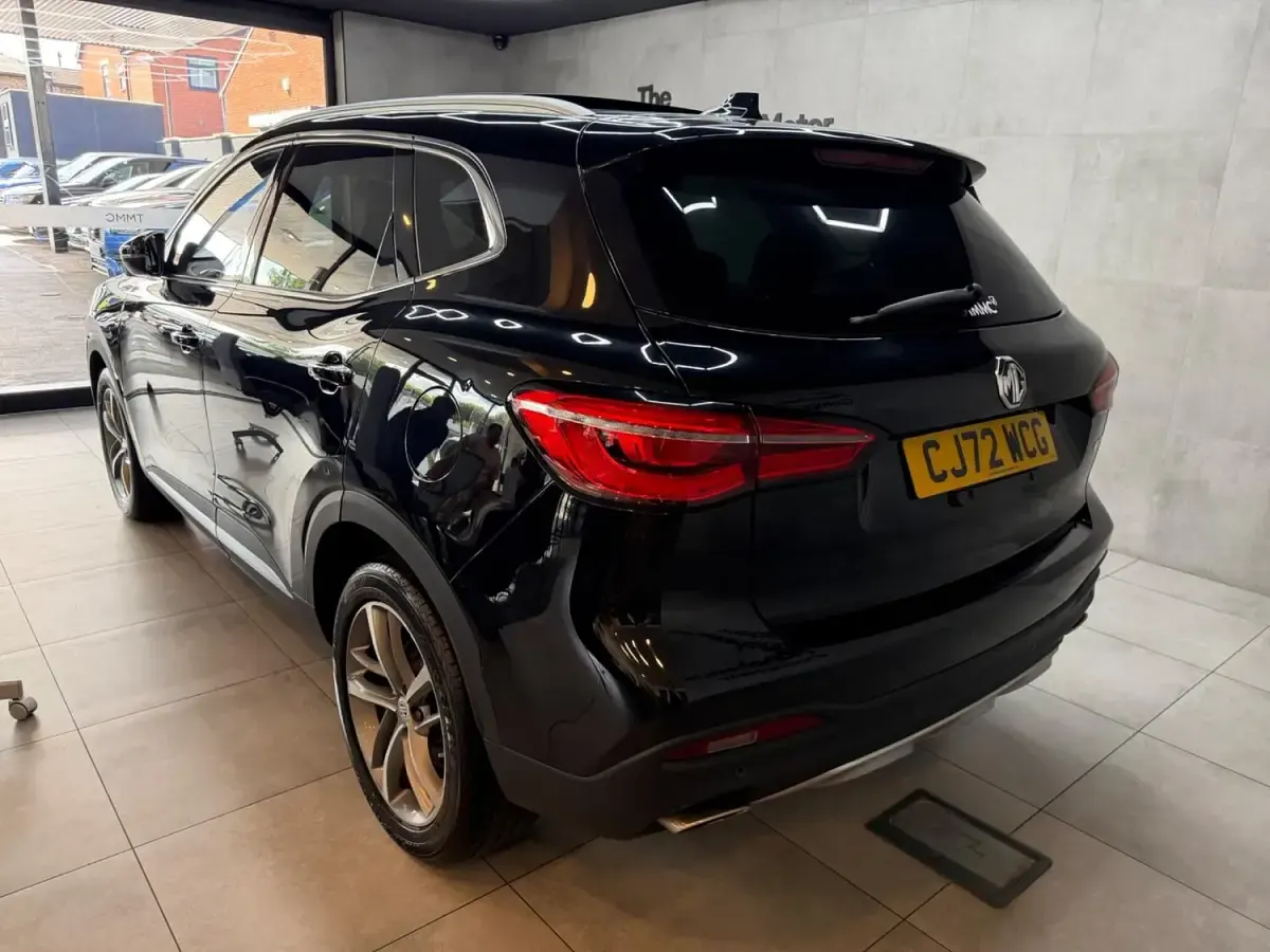 Used MG HS Exclusive 162 HP (119 kW) 2023 Black SUV
