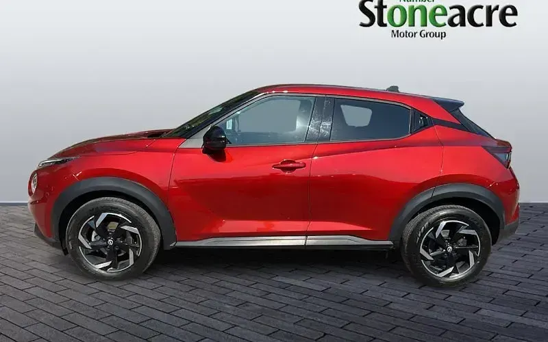 Used Nissan Juke N-Connecta 114 HP (83 kW) 2025 Red SUV
