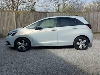 Used Honda Jazz Hybrid 109 HP (80 kW) 2021 White Hatchback