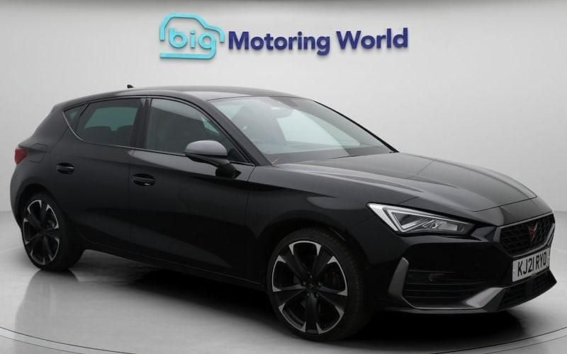 Used 2024 Cupra Leon VZ2 Hatchback | £19,400 (Super price) - Image 1/4