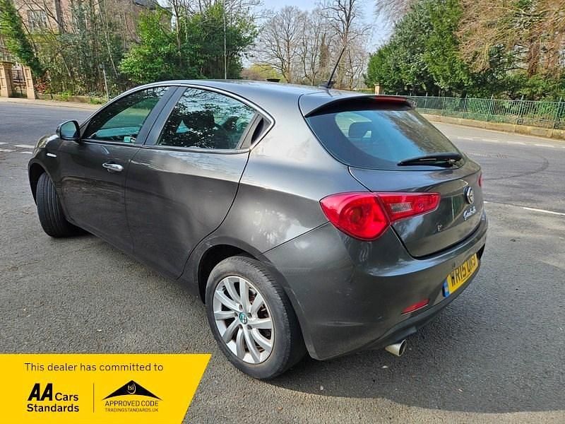 Used Alfa Romeo Giulietta Business 150 HP (110 kW) 2015 Grey Hatchback