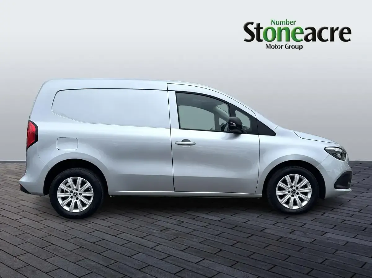 Used Mercedes Citan 110 Premium 95 HP (69 kW) 2023 Silver Van