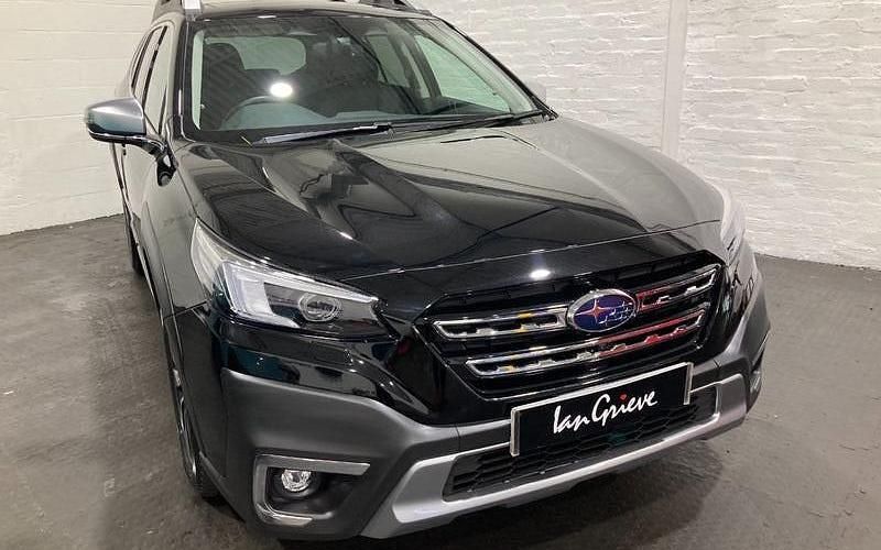 Used Subaru Outback 169 HP (124 kW) 2024 Black Estate