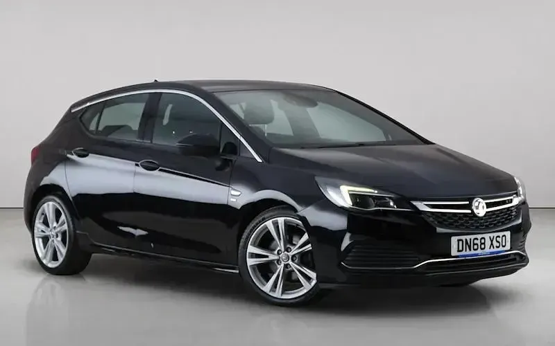Used Vauxhall Astra SRi 200 HP (147 kW) 2018 Hatchback