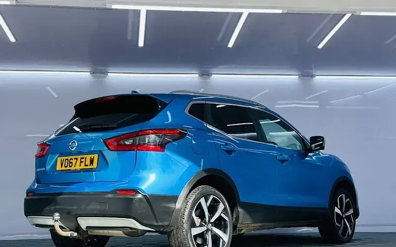 Used Nissan Qashqai Tekna+ 131 HP (96 kW) 2017 Blue SUV