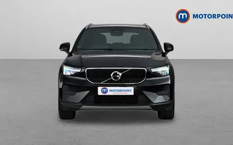 Used Volvo XC40 Core 163 HP (119 kW) 2026 SUV