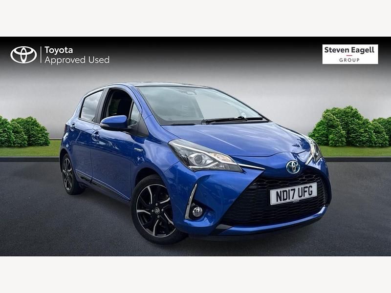 Blue Used 2017 Toyota Yaris Hybrid Design Hatchback | £11,187 (Fair price) - Image 1/3