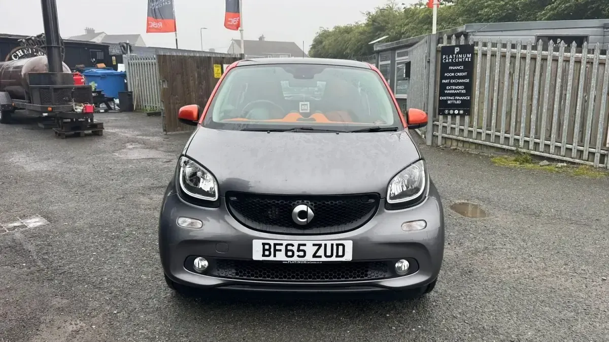 Used Smart ForFour Edition #1 71 HP (52 kW) 2015 Grey Hatchback