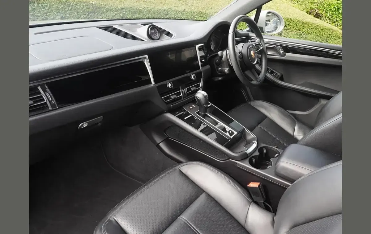 Used Porsche Macan S 374 HP (275 kW) 2024 Grey SUV
