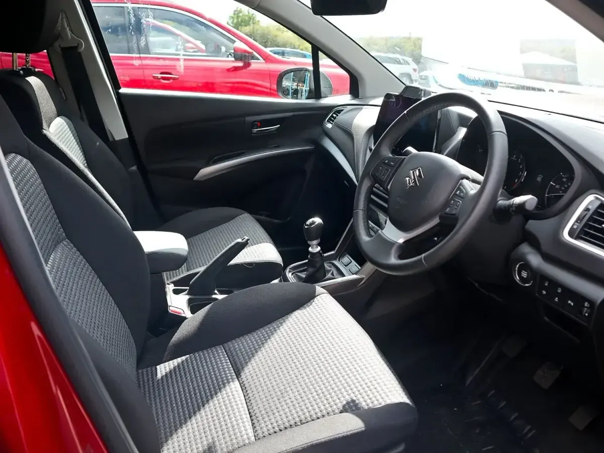 Gebraucht Suzuki SX4 S-Cross 2025 Rot SUV