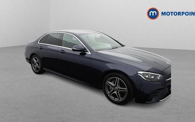 Used Mercedes E200 AMG line 200 HP (147 kW) 2022 Blue Sedan