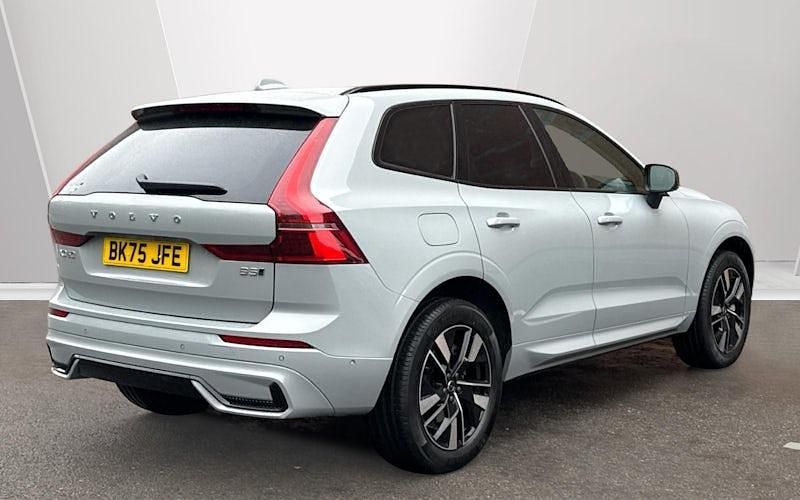 Used Volvo XC60 Plus 250 HP (183 kW) 2024 Grey SUV
