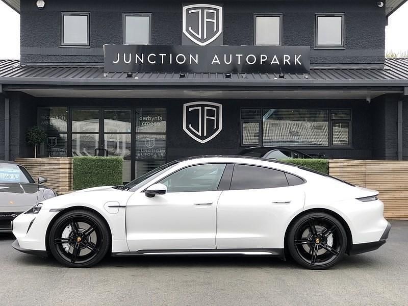 Used Porsche Taycan Performance Package 389 kW (530 HP) 2023 White Sedan