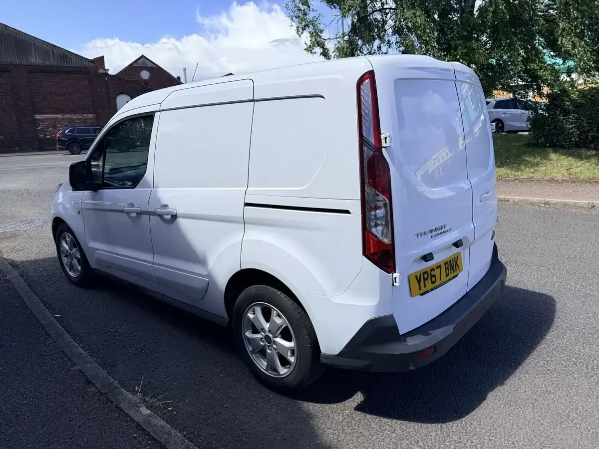 Used Ford Transit Connect Limited 2017 White MPV