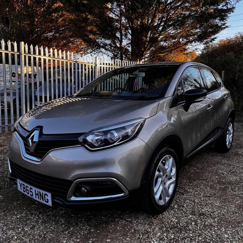 Usado Renault Captur Dynamique 2015 Bege SUV