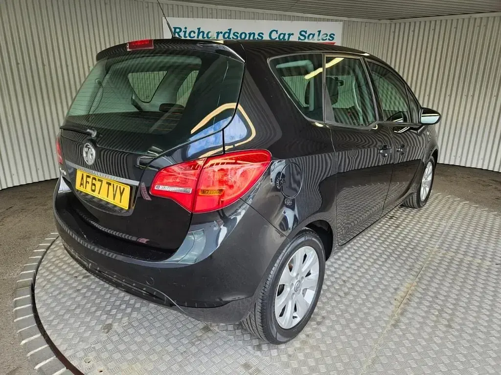 Usado Vauxhall Meriva 100 HP (73 kW) 2017 Preto Monovolume