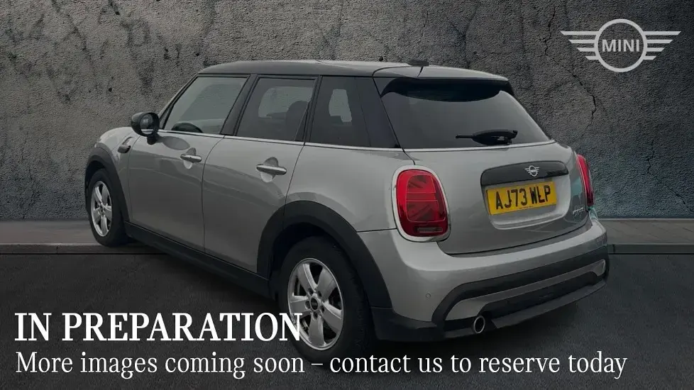 Used Mini Cooper Classic 134 HP (98 kW) 2024 Silver Hatchback